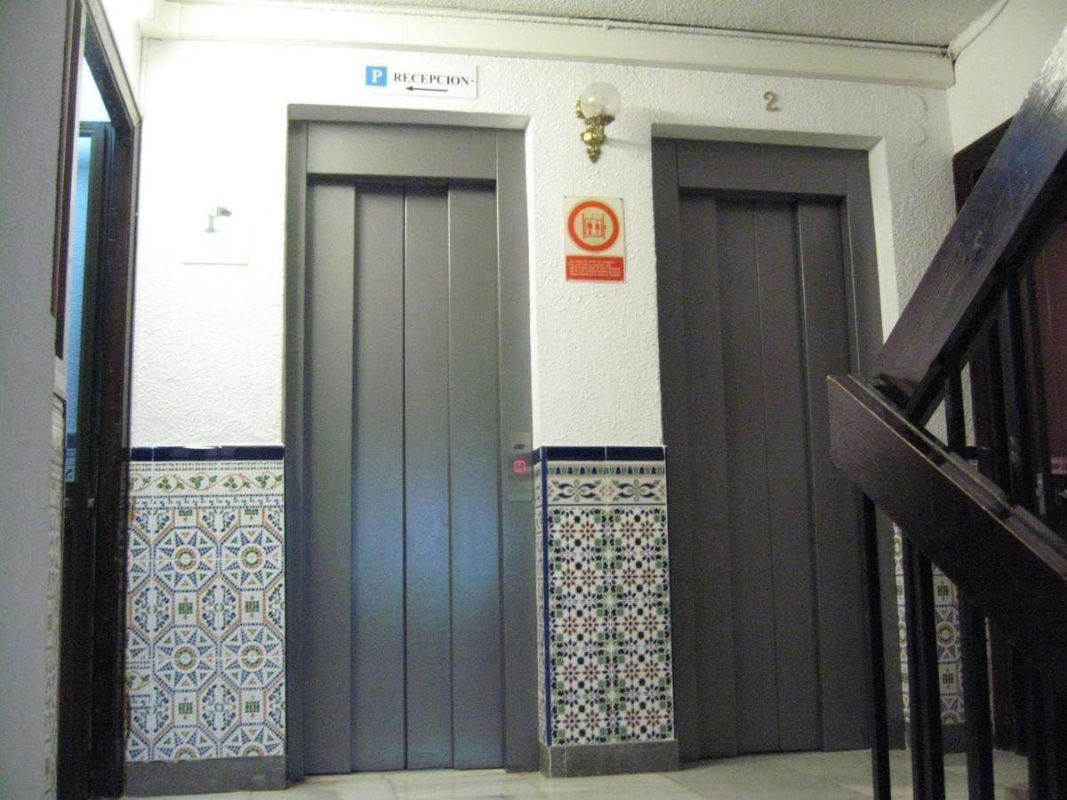 Pension Terminal Málaga Exterior foto